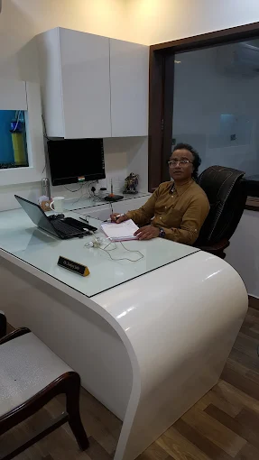 Dr. Sanjay Jain