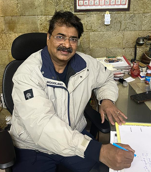 Dr. Jagdeep Singhal