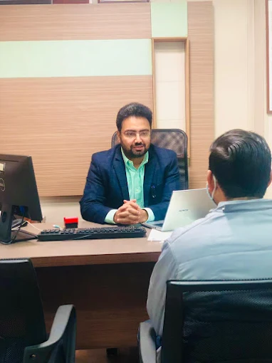 Dr. Eshaan Kaushik