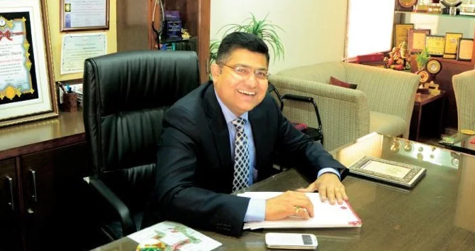 Dr. Mohinish Chhabra